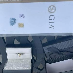 1.61cts platinum diamond ring - size 4.5